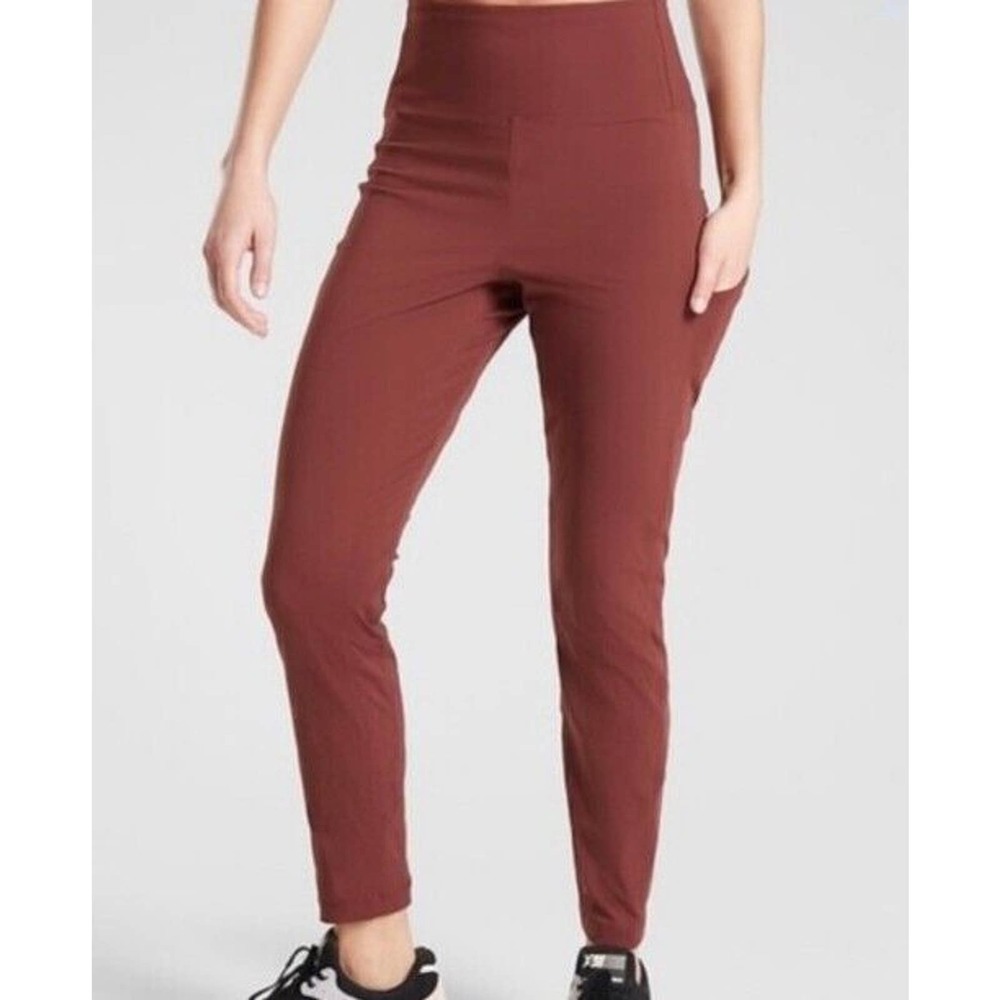 ATHLETA Trekkie Hybrid Crop HR Tight w/ Side Pockets Women's Size 0 Cognac EUC